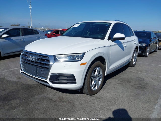 WA1ANAFY2J2013289 Audi Q5 2.0t Premium/2.0t Tech Premium