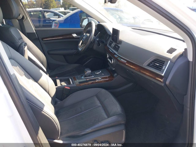 WA1ANAFY2J2013289 Audi Q5 2.0t Premium/2.0t Tech Premium