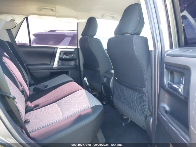 Toyota 4RUNNER SR5 2017 JTEBU5JR2H5445972 Image 8