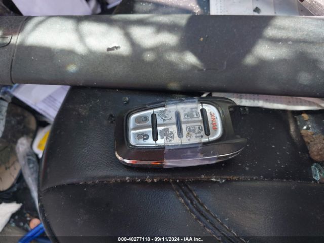 2C4RC1DGXLR163471 Chrysler Voyager Lxi