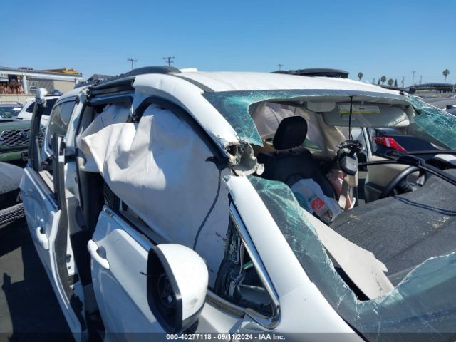 2C4RC1DGXLR163471 Chrysler Voyager Lxi