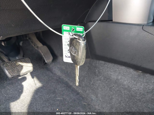 Toyota Rav4 Xle 2016 2T3WFREV0GW271275 Image 11