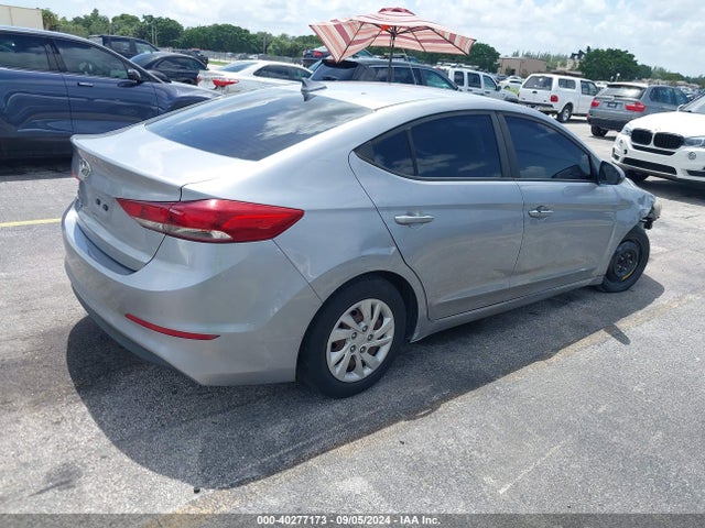 Hyundai ELANTRA SE 2017 5NPD74LF2HH174185 Image 4