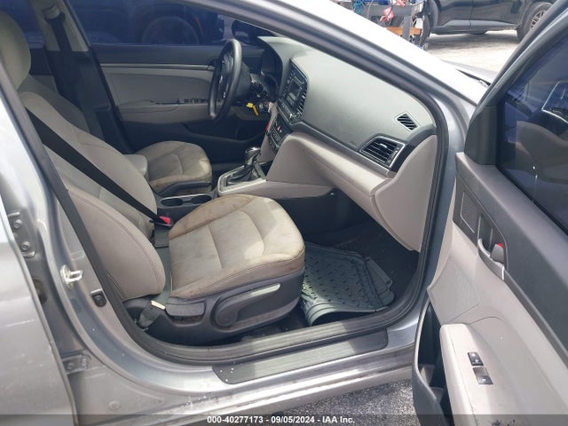 Hyundai ELANTRA SE 2017 5NPD74LF2HH174185 Image 5