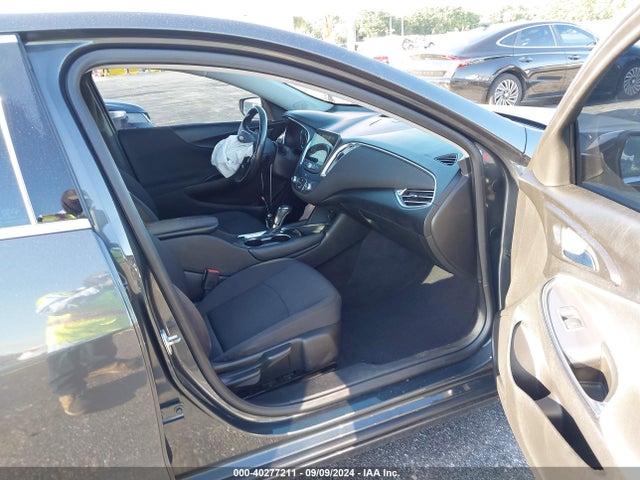 Chevrolet MALIBU 1LT 2017 1G1ZE5ST4HF197592 Image 5