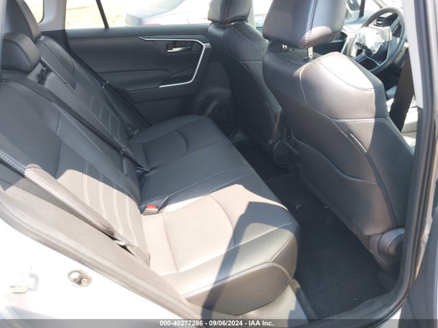 Toyota Rav4 Xle Premium 2022 2T3C1RFV9NC185574 Image 8