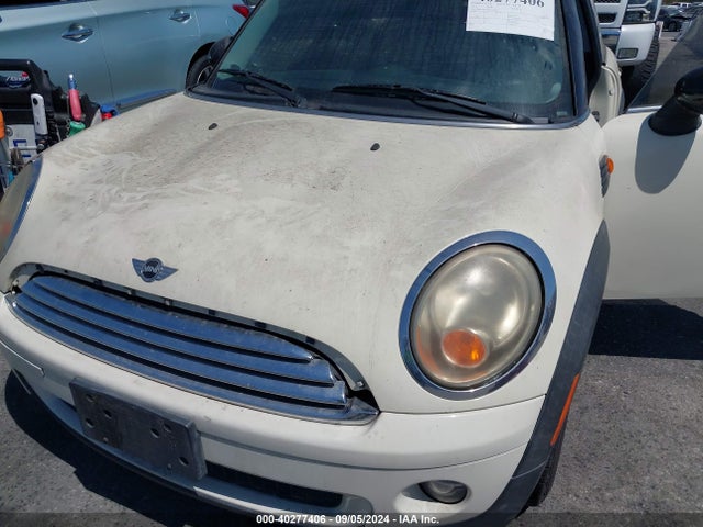 2010 MINI COOPER WMWMF3C56ATZ24027 Photo 5