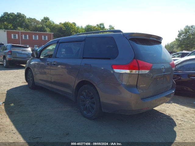 Toyota Sienna Xle 7 Passenger 2014 5TDDK3DC4ES078433 Image 3