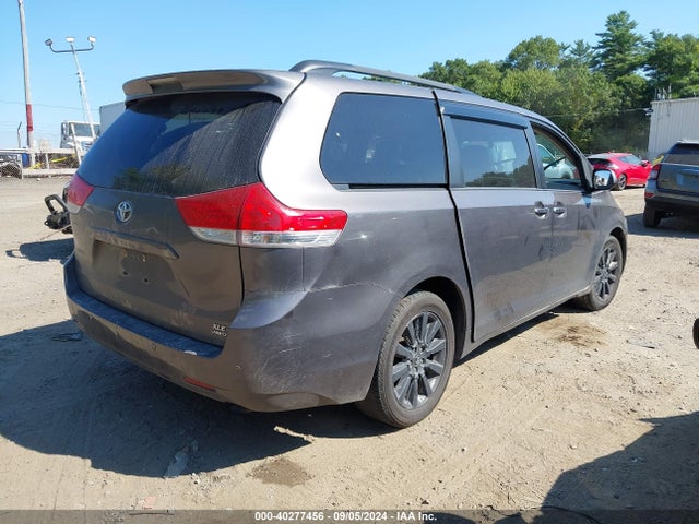 Toyota Sienna Xle 7 Passenger 2014 5TDDK3DC4ES078433 Image 4