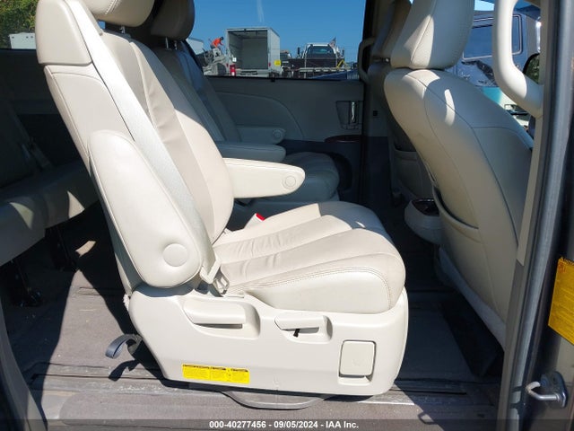 Toyota Sienna Xle 7 Passenger 2014 5TDDK3DC4ES078433 Image 8