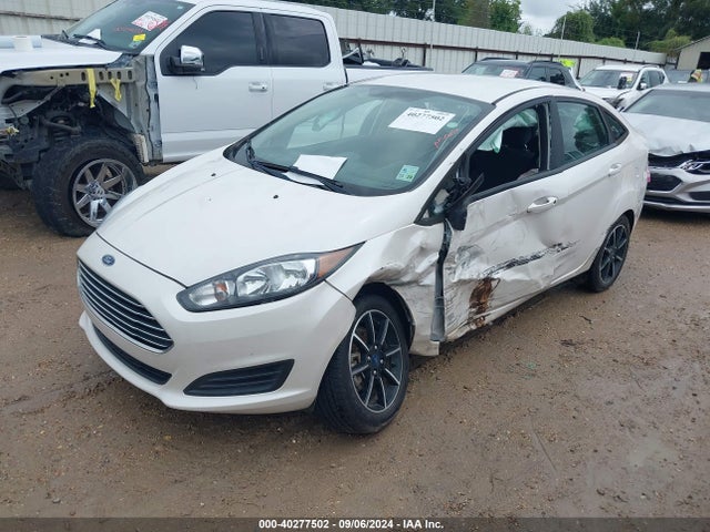 Ford FIESTA SE 2019 3FADP4BJ9KM134733 Image 2