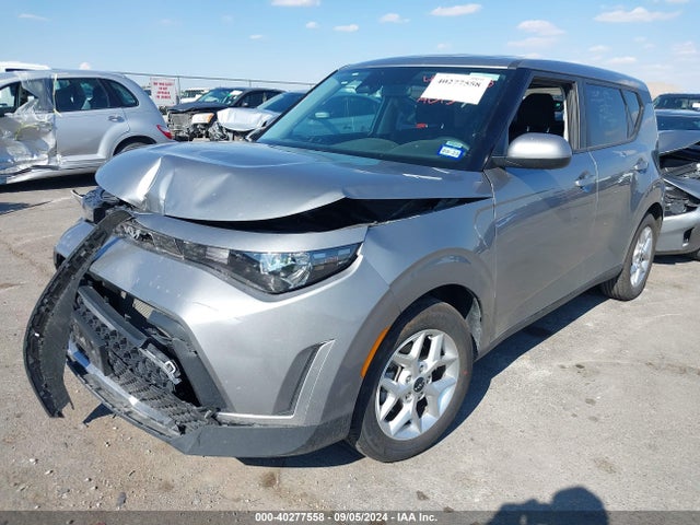 KIA SOUL LX 2023 KNDJ23AU2P7876085 Image 2