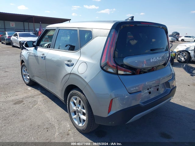 KIA SOUL LX 2023 KNDJ23AU2P7876085 Image 3