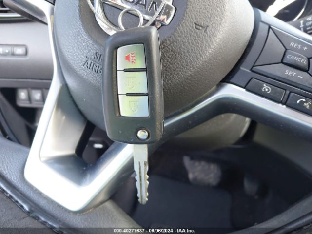 JN8AT2MTXHW402066 Nissan ROGUE S