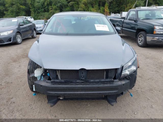 1VWAT7A33FC116617 Volkswagen Passat 1.8t Limited Edition