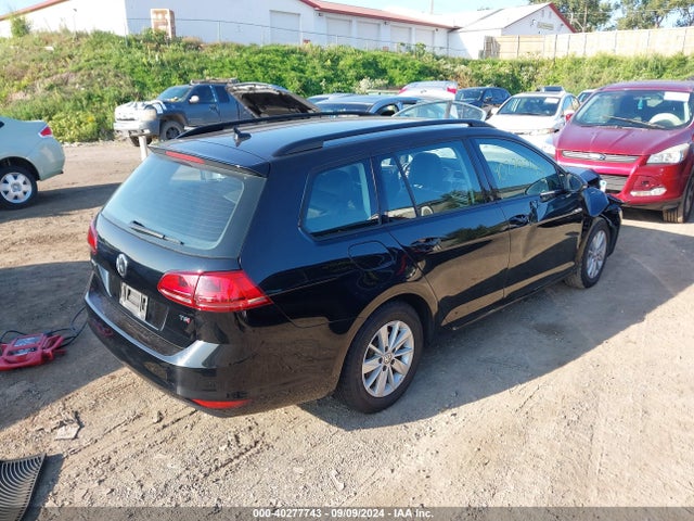 3VWC17AU0GM513595 Volkswagen Golf Sportwagen Tsi S 4-door