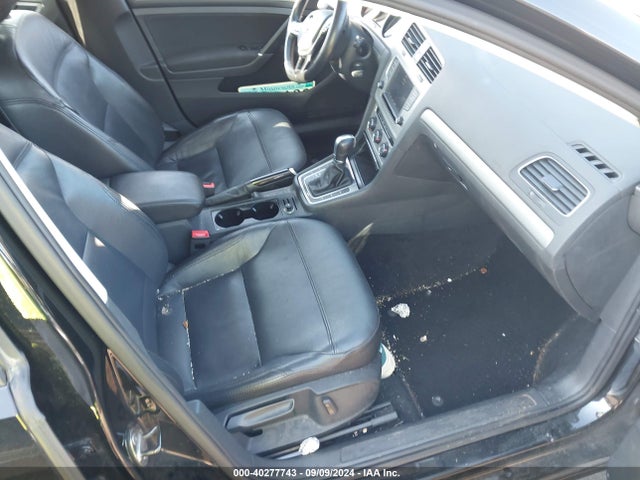 3VWC17AU0GM513595 Volkswagen Golf Sportwagen Tsi S 4-door