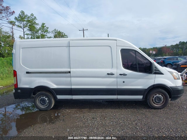 Ford Transit-150 2018 1FTYE2CM9JKA77549 Image 13