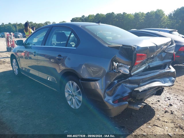 3VWD07AJXFM316199 Volkswagen Jetta 1.8t Se