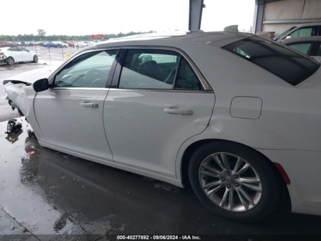 2C3CCAAG2JH117389 Chrysler 300 Touring L