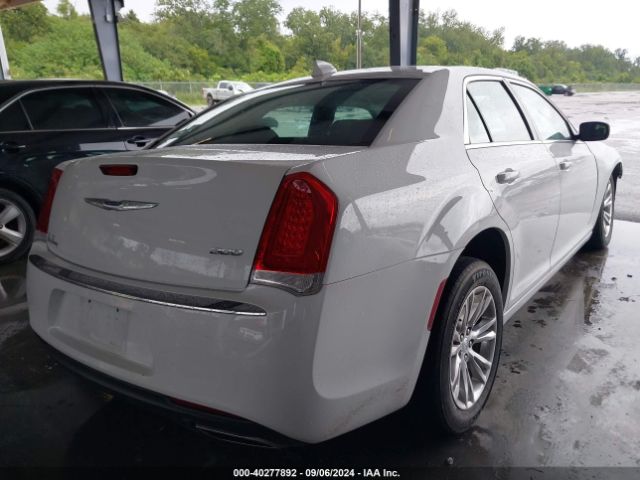 2C3CCAAG2JH117389 Chrysler 300 Touring L