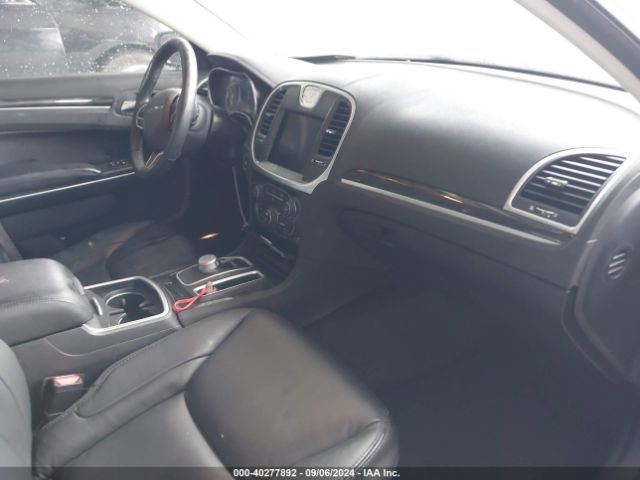 2C3CCAAG2JH117389 Chrysler 300 Touring L