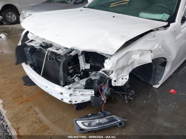 2C3CCAAG2JH117389 Chrysler 300 Touring L