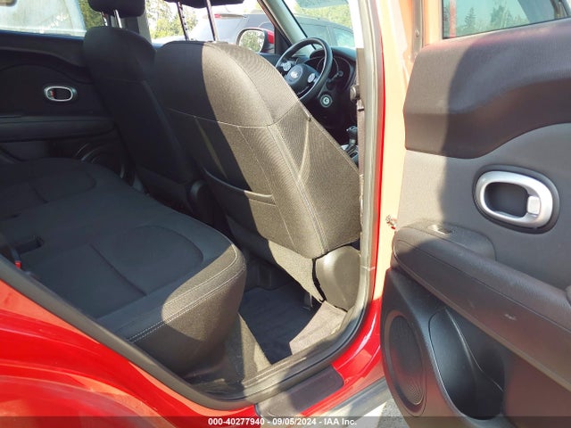 KIA SOUL + 2018 KNDJP3A56J7567365 Image 8