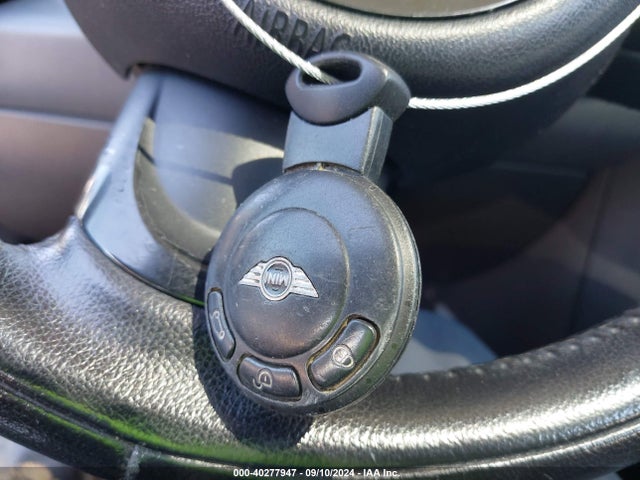 2012 MINI COOPER WMWSU3C57CT541813 Photo 10