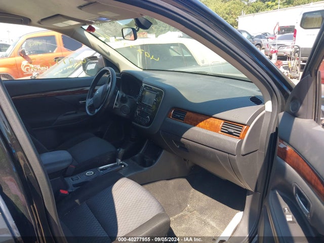 JA4JZ4AX2EZ003881 Mitsubishi OUTLANDER GT