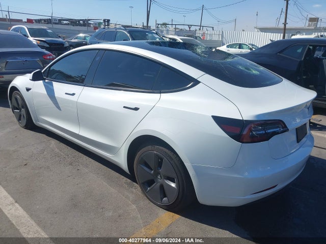 2022 TESLA MODEL 3 5YJ3E1EA1NF376544 Photo 2