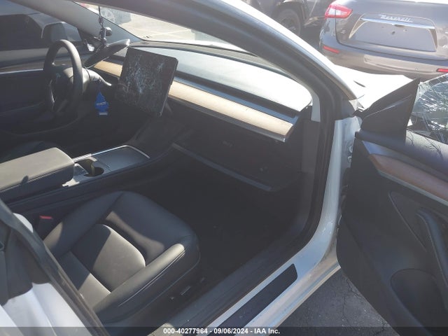 2022 TESLA MODEL 3 5YJ3E1EA1NF376544 Photo 4