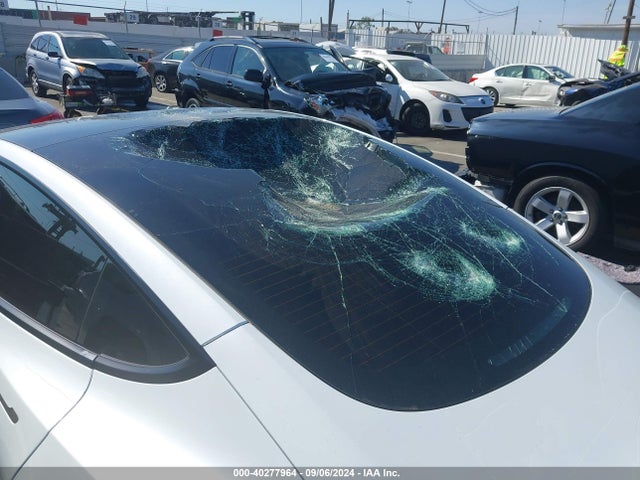 2022 TESLA MODEL 3 5YJ3E1EA1NF376544 Photo 5