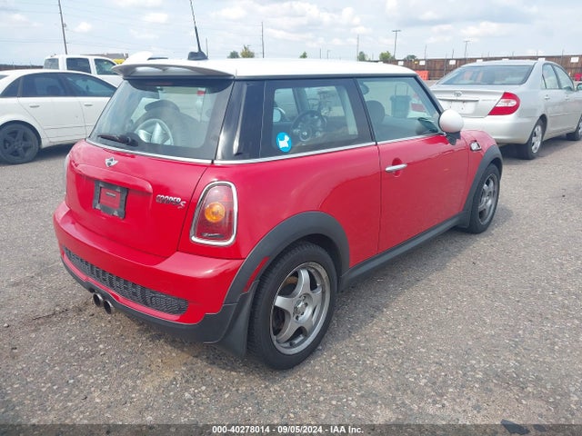 2007 MINI COOPER S WMWMF73547TL90333 Photo 3