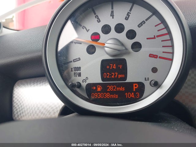 2007 MINI COOPER S WMWMF73547TL90333 Photo 6