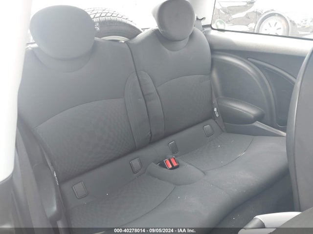 2007 MINI COOPER S WMWMF73547TL90333 Photo 7