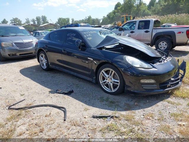 2011 PORSCHE PANAMERA WP0AA2A78BL010642 Photo 0