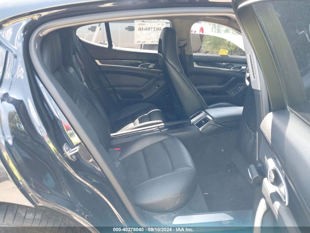 2011 PORSCHE PANAMERA WP0AA2A78BL010642 Photo 7