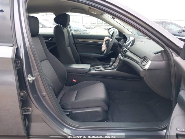 Honda ACCORD LX 2018 1HGCV1F16JA086366 Image 5