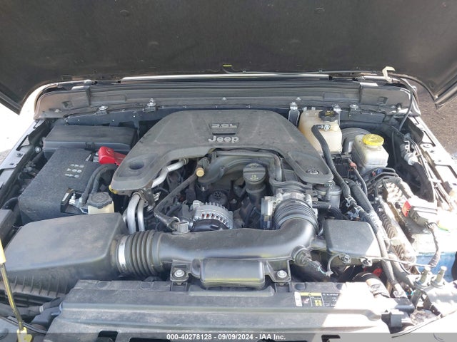 1C4GJXAG9JW143768 Jeep Wrangler Sport S 4x4