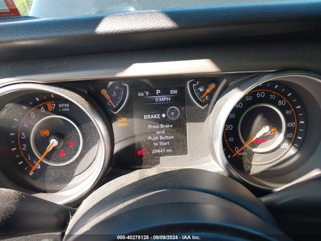 1C4GJXAG9JW143768 Jeep Wrangler Sport S 4x4