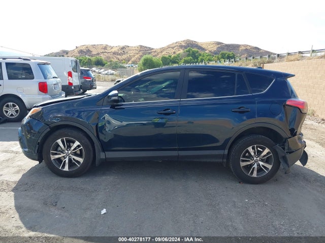 Toyota Rav4 Xle 2017 JTMWFREV5HJ717484 Image 14