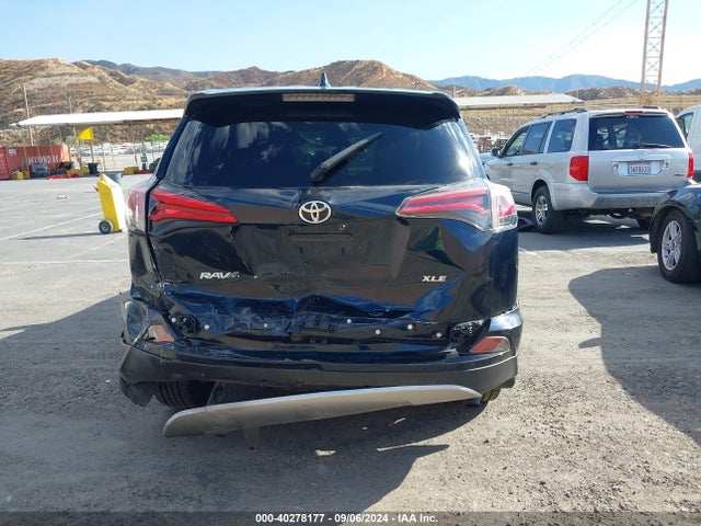 Toyota Rav4 Xle 2017 JTMWFREV5HJ717484 Image 16