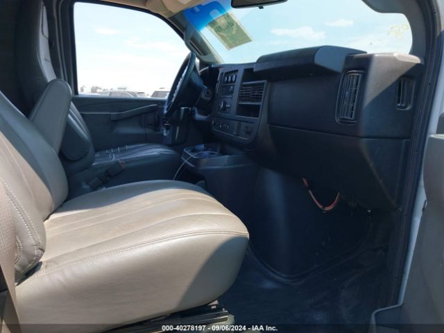 1GCWGBFP3J1321208 Chevrolet Express 2500 Work Van