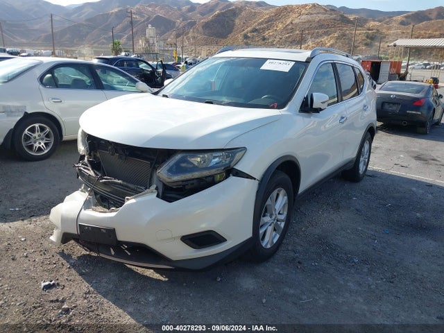 Nissan ROGUE SV 2016 5N1AT2MT4GC869894 Image 2