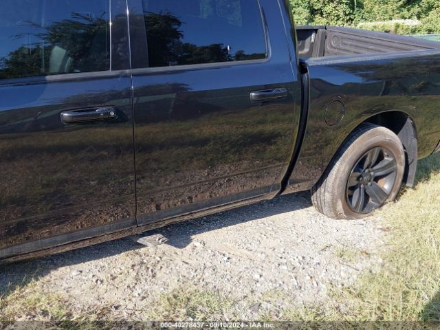 1C6RR7MT4HS728261 RAM 1500 Night  4x4 5'7 Box