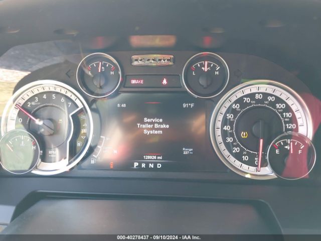 1C6RR7MT4HS728261 RAM 1500 Night  4x4 5'7 Box