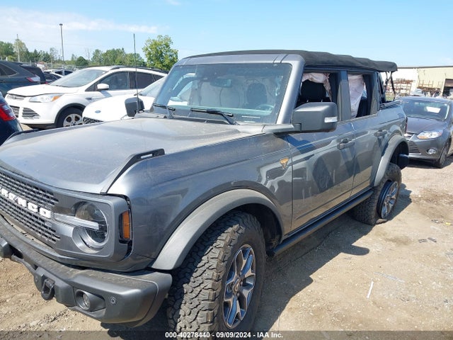 Ford Bronco Badlands 2022 1FMEE5DH7NLB83807 Image 2