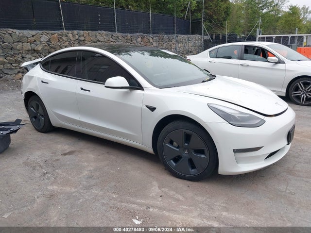 2022 TESLA MODEL 3 5YJ3E1EB7NF162599 Photo 0