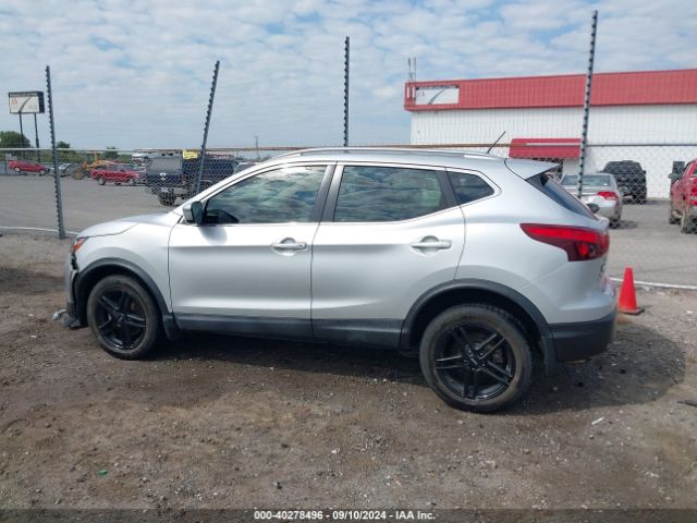 JN1BJ1CR2JW292113 Nissan Rogue Sport Sv